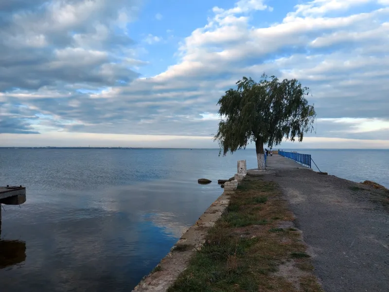 Why Burned-Out Americans Keep Ending Up at This Japanese Lake — And Never Wanting to Leave